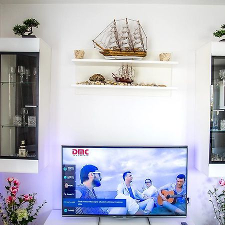 Split Apartments Shell Екстер'єр фото