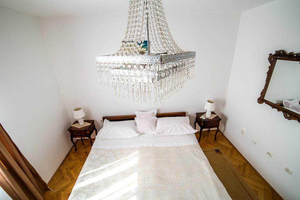 Split Apartments Shell Екстер'єр фото