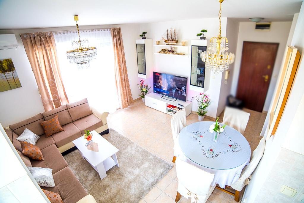 Split Apartments Shell Екстер'єр фото